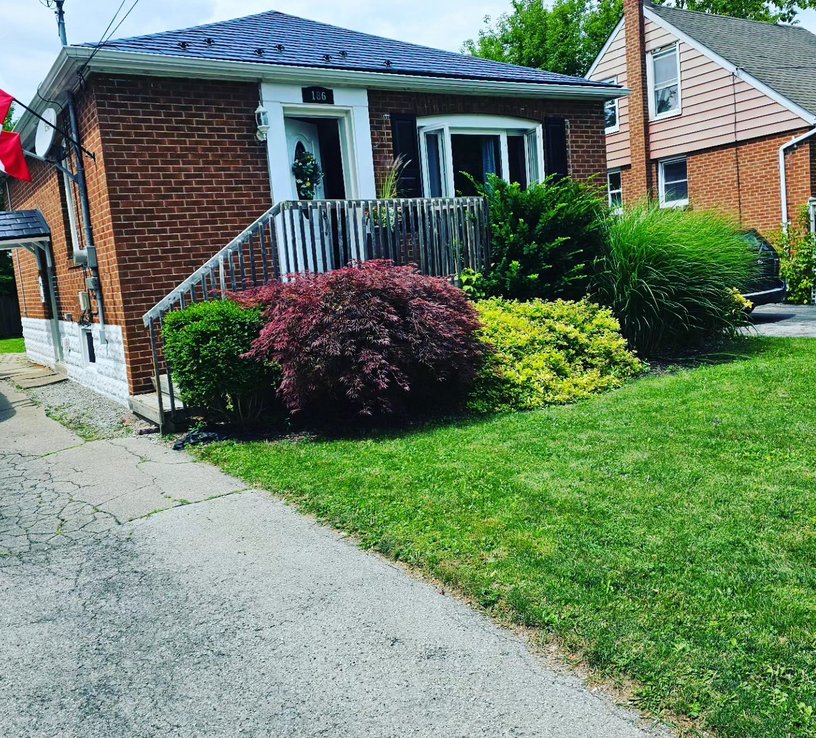 Beecroft and Sons sod installation Hamilton